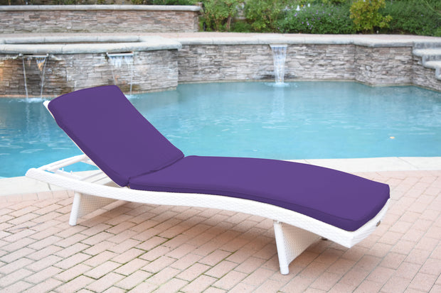 White Wicker Adjustable Chaise Lounger with Hunter Green Cushion