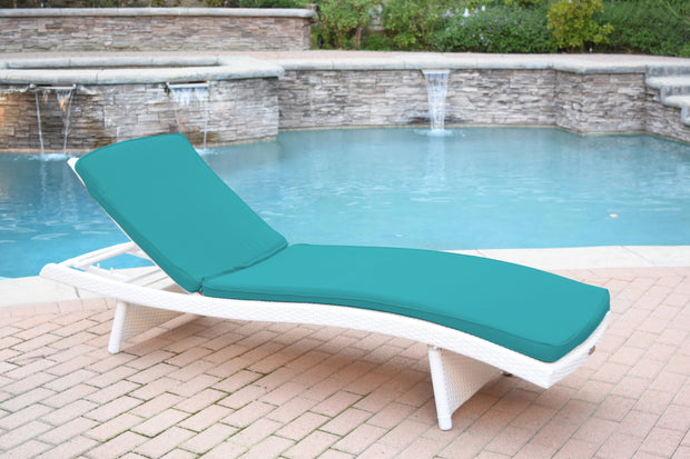White Wicker Adjustable Chaise Lounger with Hunter Green Cushion