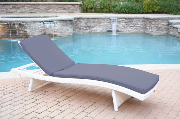White Wicker Adjustable Chaise Lounger with Hunter Green Cushion